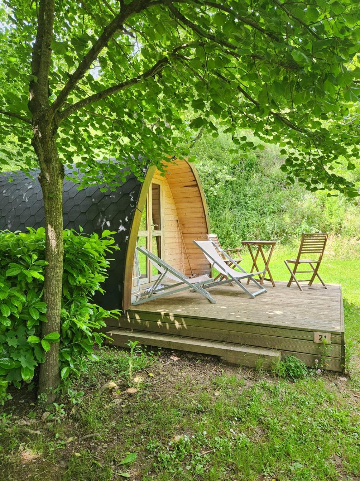 Camping Les Berges Du Doux Colombier-le-Vieux Exterior foto